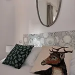 Bed and Breakfast Eccelsoleccese Boutique - Steps From The Historic Center