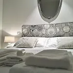 Eccelsoleccese Boutique - Steps From The Historic Center Lecce