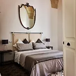 Bed & Breakfast Eccelsoleccese Boutique - Steps From The Historic Center Lecce