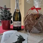 Eccelsoleccese Boutique - Steps From The Historic Center Bed and Breakfast