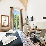 Eccelsoleccese Boutique - Steps From The Historic Center
