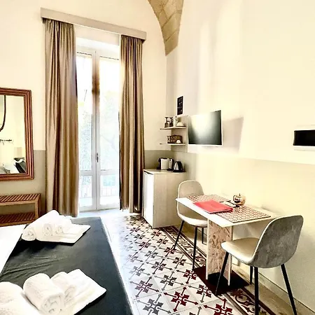 Eccelsoleccese Boutique - Steps From The Historic Center 4* Lecce