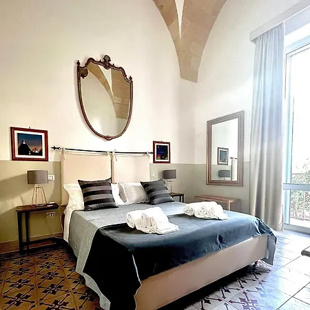 Eccelsoleccese Boutique - Steps From The Historic Center 4* Lecce