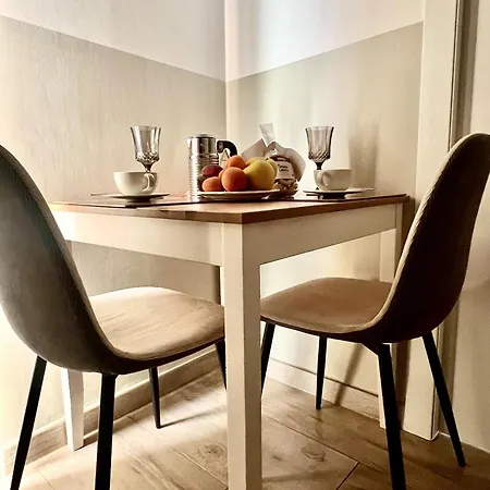 Eccelsoleccese Boutique - Steps From The Historic Center לינה וארוחת בוקר