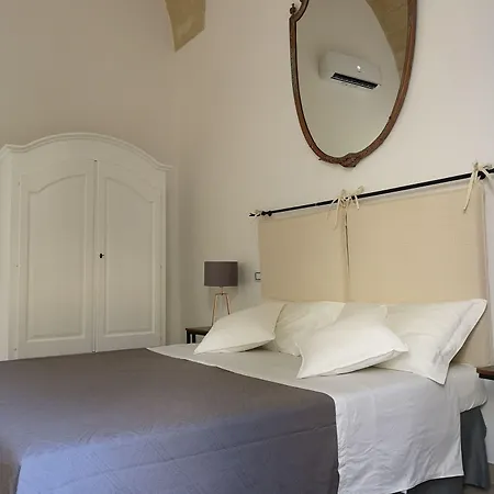 Eccelsoleccese Boutique - Steps From The Historic Center 4*