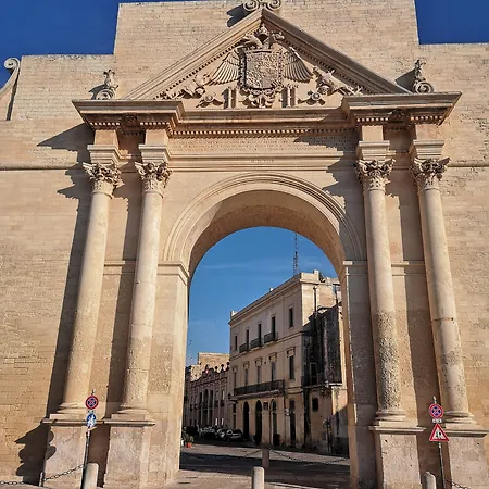 فندق مبيت وإفطار Eccelsoleccese Boutique - Steps From The Historic Center ليتشي