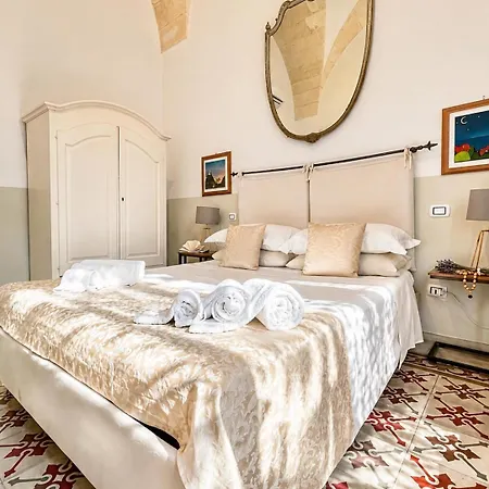 Eccelsoleccese Boutique - Steps From The Historic Center 4*