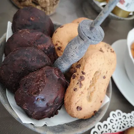 Frühstückspension Eccelsoleccese Boutique - Steps From The Historic Center Lecce