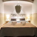 Eccelsoleccese Boutique - Steps From The Historic Center 4*