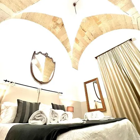 Eccelsoleccese Boutique - Steps From The Historic Center 4*