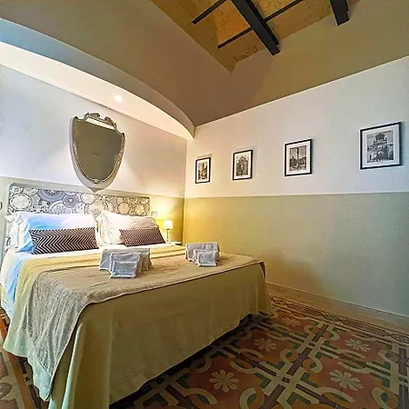 Eccelsoleccese Boutique - Steps From The Historic Center فندق مبيت وإفطار 4*