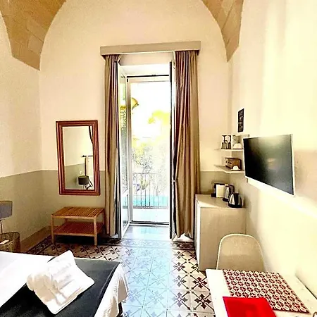 Eccelsoleccese Boutique - Steps From The Historic Center 4* Lecce