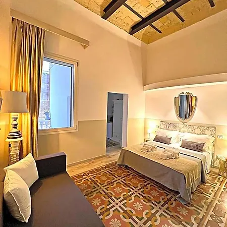 Eccelsoleccese Boutique - Steps From The Historic Center 4*