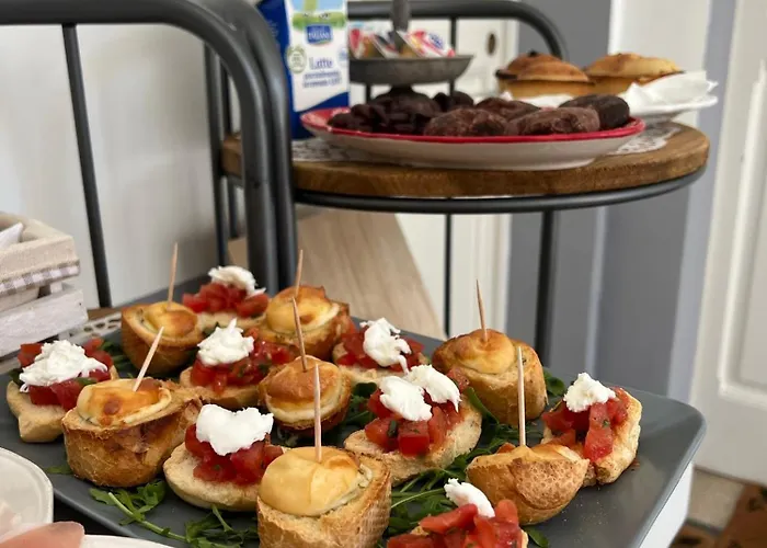 Eccelsoleccese Boutique - Steps From The Historic Center B&B 4*