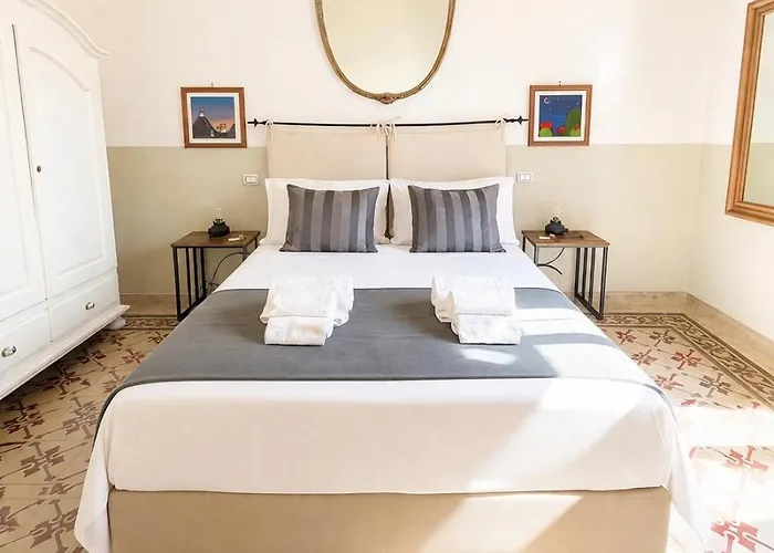 Eccelsoleccese Boutique - Steps From The Historic Center 4*