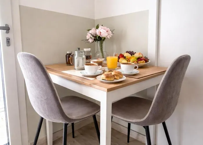 B&B Eccelsoleccese Boutique - Steps From The Historic Center 4*